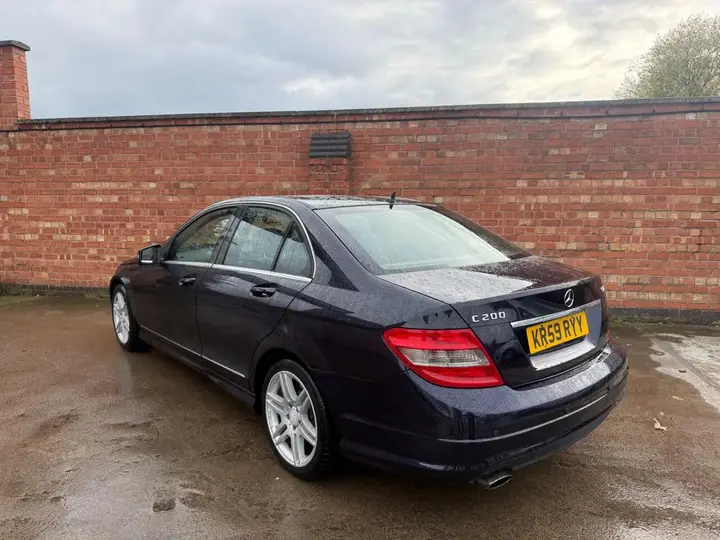 Mercedes-Benz C-Class 2010 photo 4