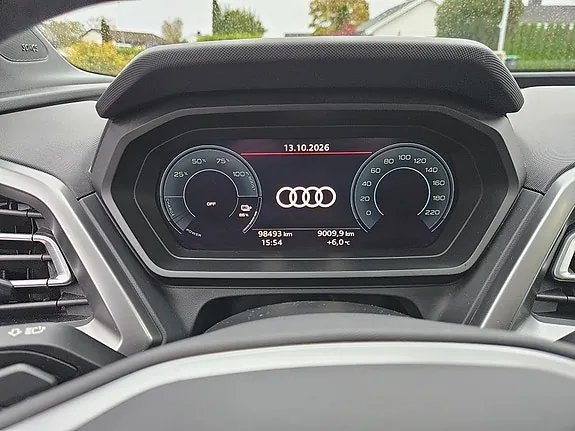 Audi Q4 E-Tron 2022 photo 2