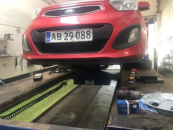 Kia Picanto 2011 photo 2