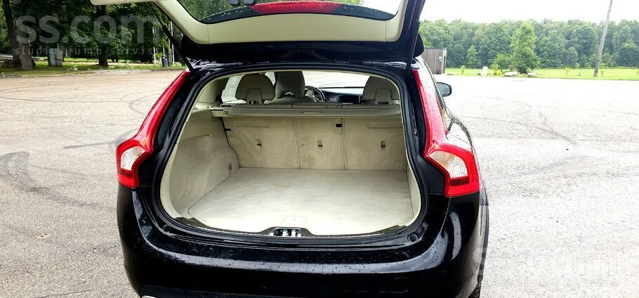 Volvo V60 2018 photo 5