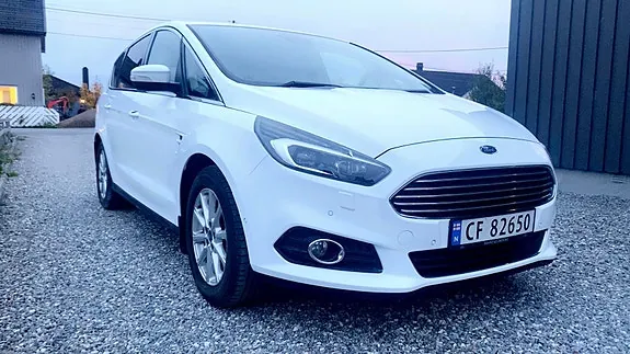 Ford S-Max 2016 photo 2