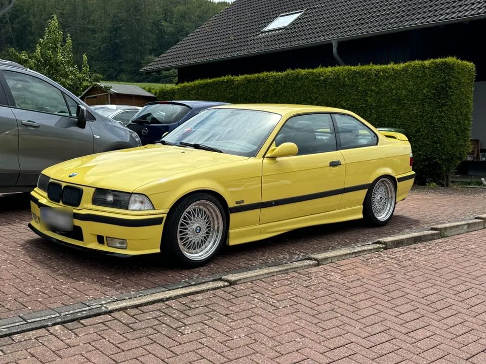 BMW 328I Coupe