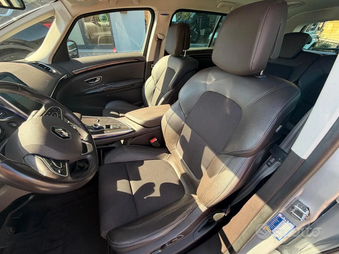 Renault Espace 2016 photo 5