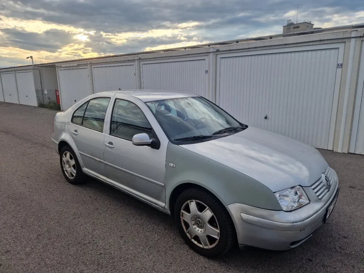 Volkswagen Bora 2001 photo 3