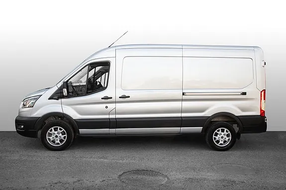 Ford Transit 2023 photo 4
