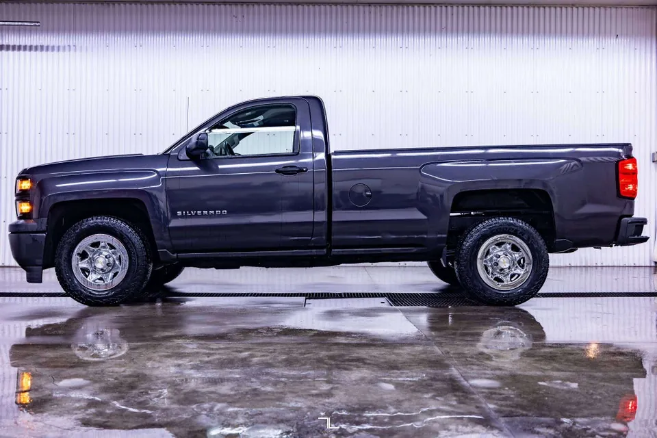 Chevrolet Silverado 1500 2015 photo 2