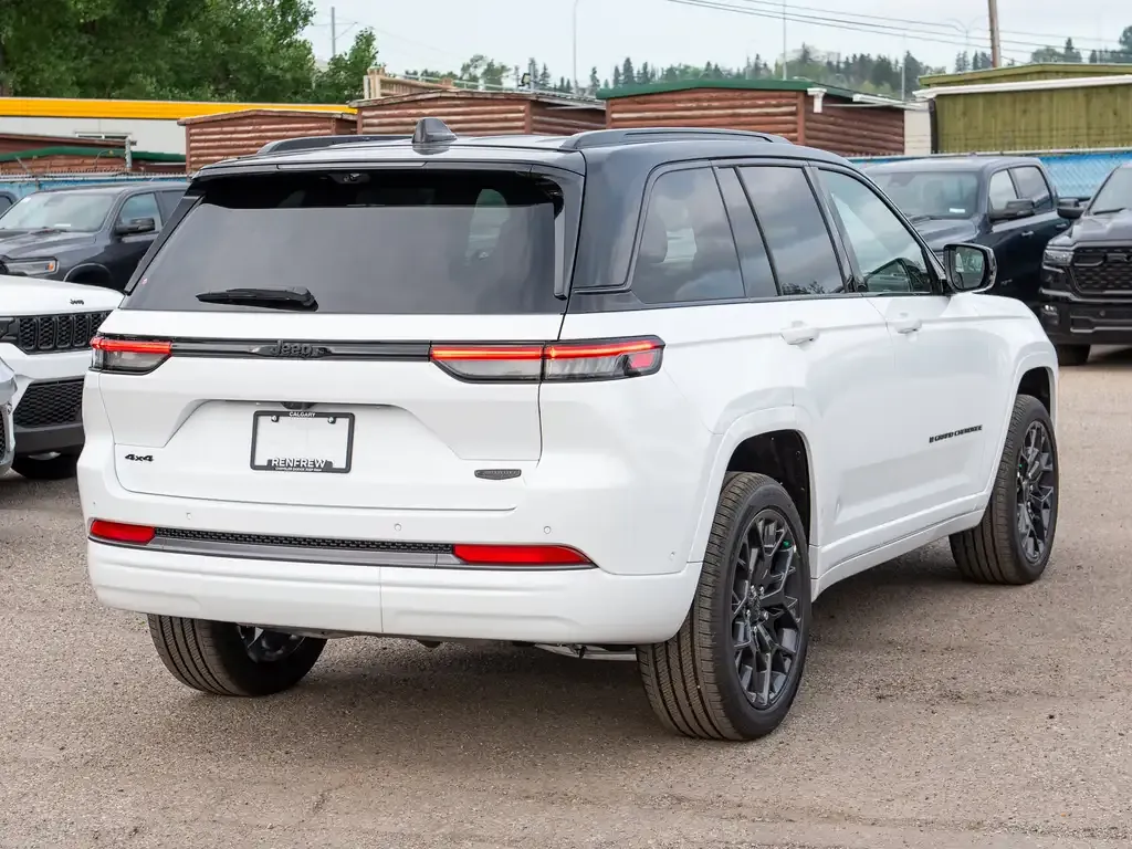 Jeep Grand Cherokee 2026 photo 5