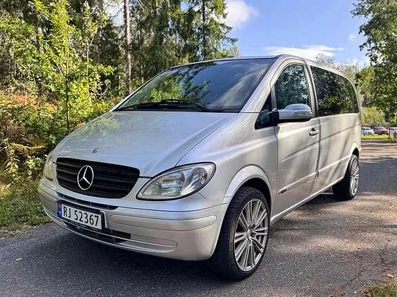 Mercedes-Benz Viano 2004 photo 2