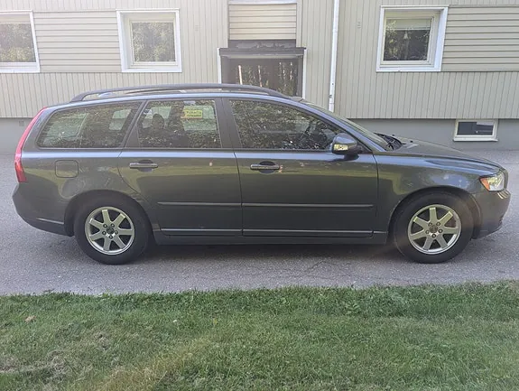 Volvo V50 2011 photo 4