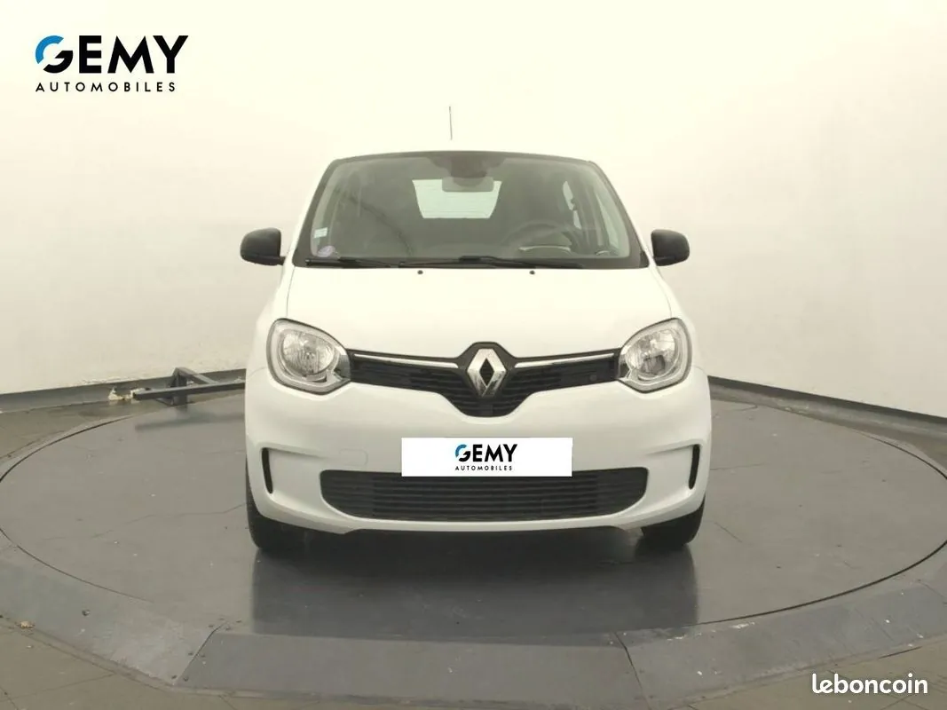 Renault Twingo 2020 photo 2