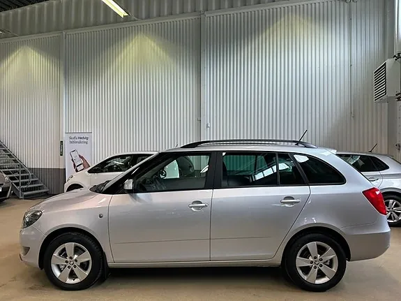 Skoda Fabia 2014 photo 4