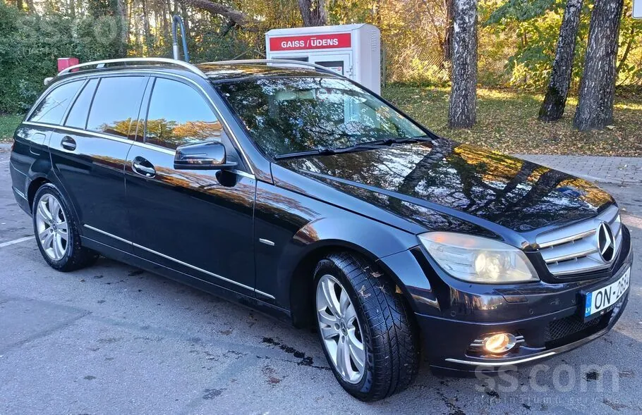 Mercedes-Benz C220