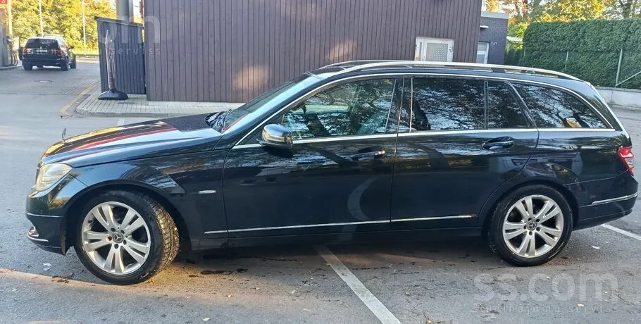 Mercedes-Benz C220 2010 photo 5