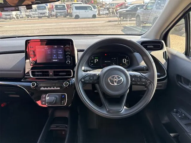 Toyota Aqua 2021 photo 2