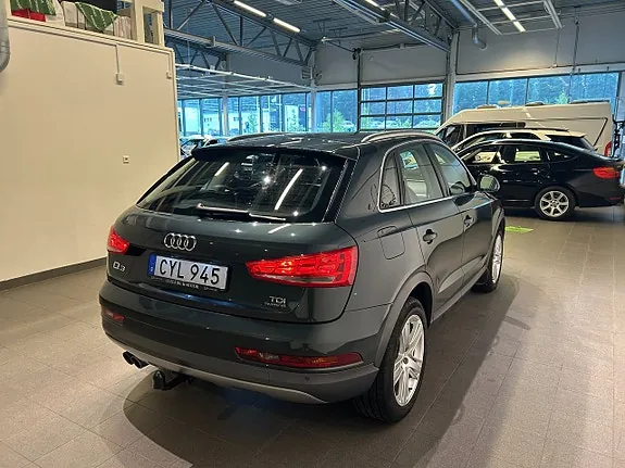 Audi Q3 2017 photo 3