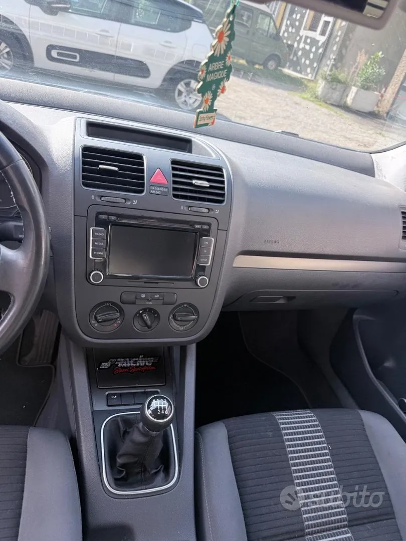 Volkswagen Golf 2004 photo 3