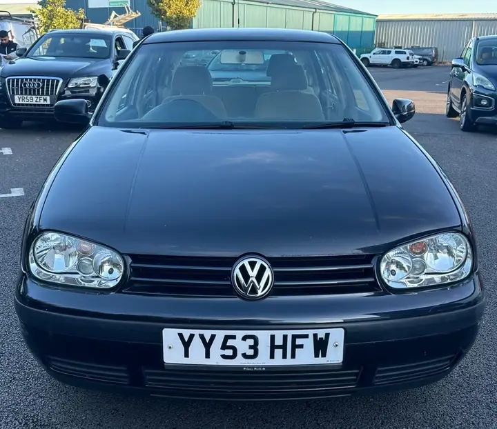 Volkswagen Golf 2003 photo 2