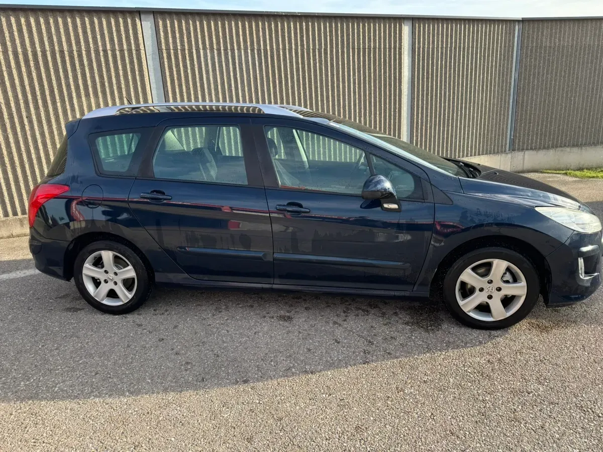 Peugeot 308 2009 photo 3