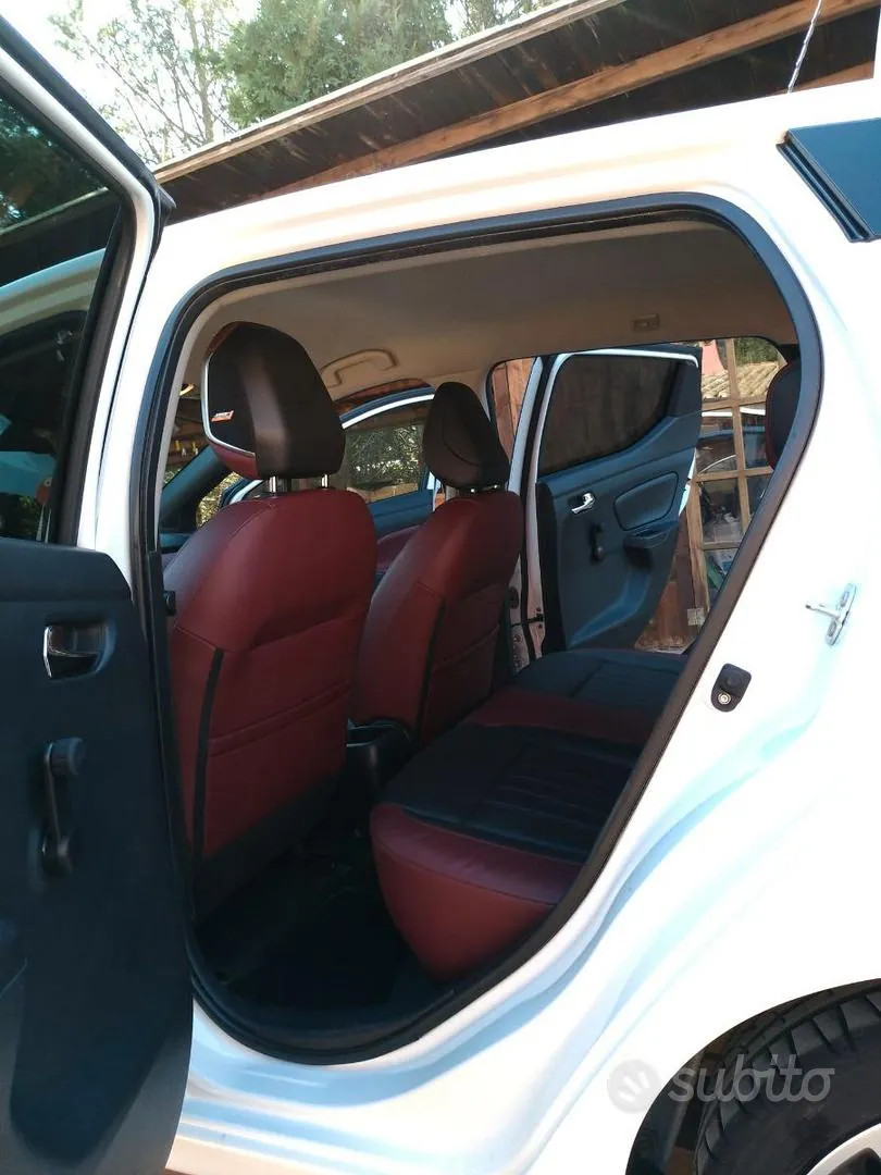 Nissan Micra 2017 photo 4