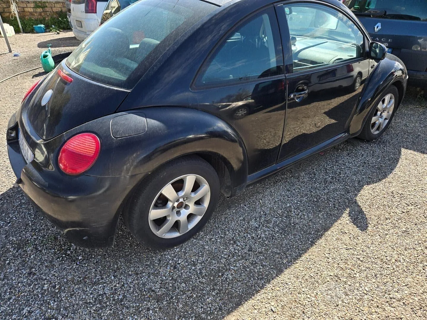 Volkswagen New Beetle 2004 photo 2
