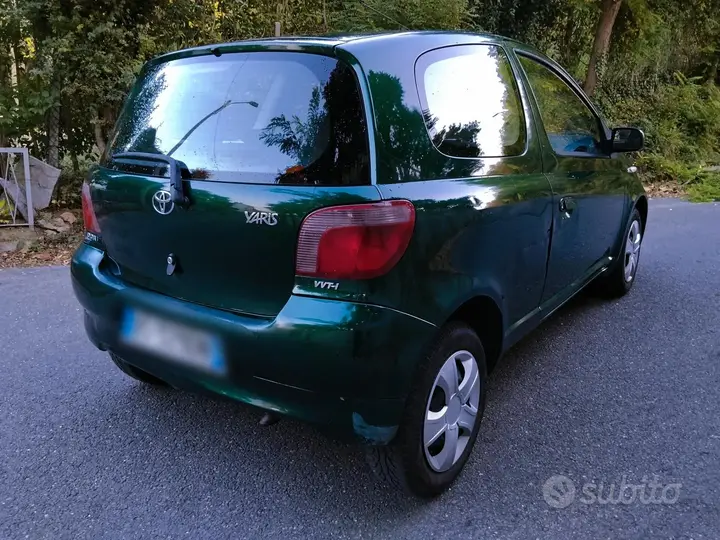Toyota Yaris 2001 photo 3