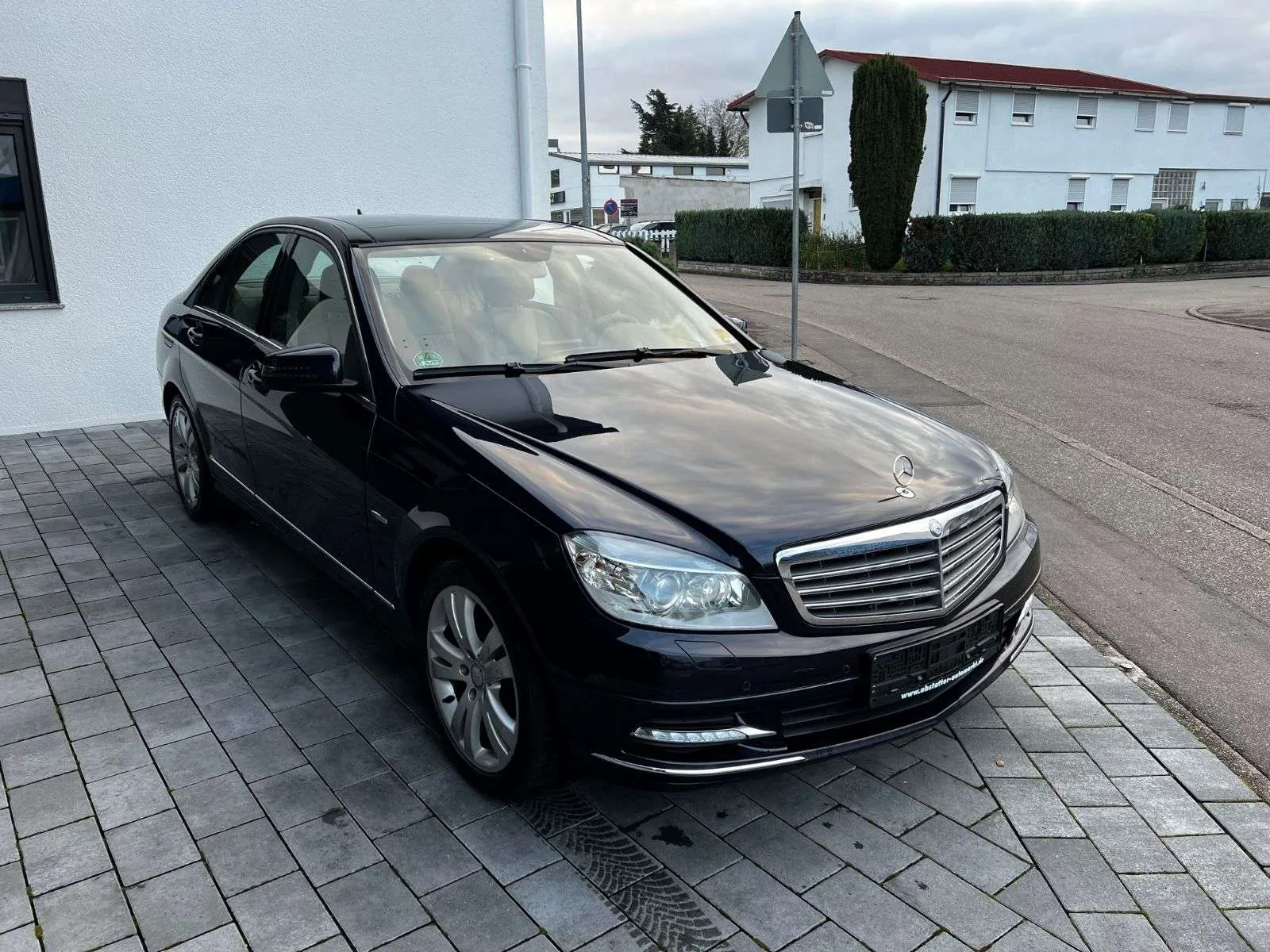 Mercedes-Benz C-Class 2010 photo 3