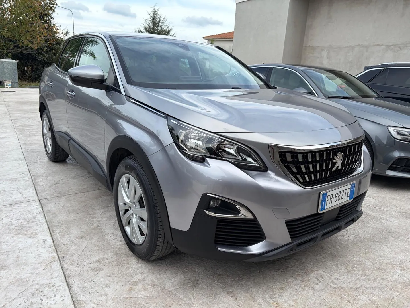 Peugeot 3008 2019 photo 2