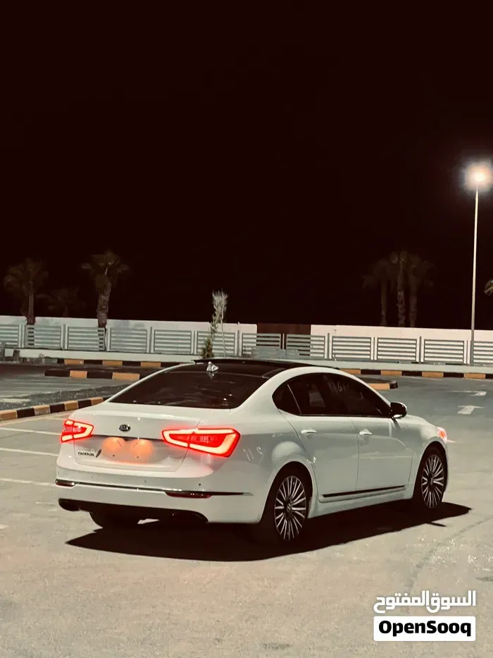 Kia Cadenza 2015 photo 2