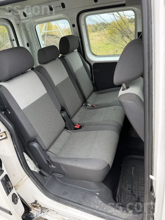 Volkswagen Caddy 2011 photo 5