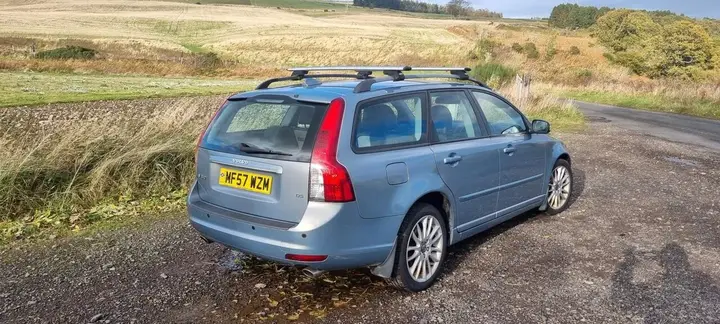 Volvo V50 2007 photo 2