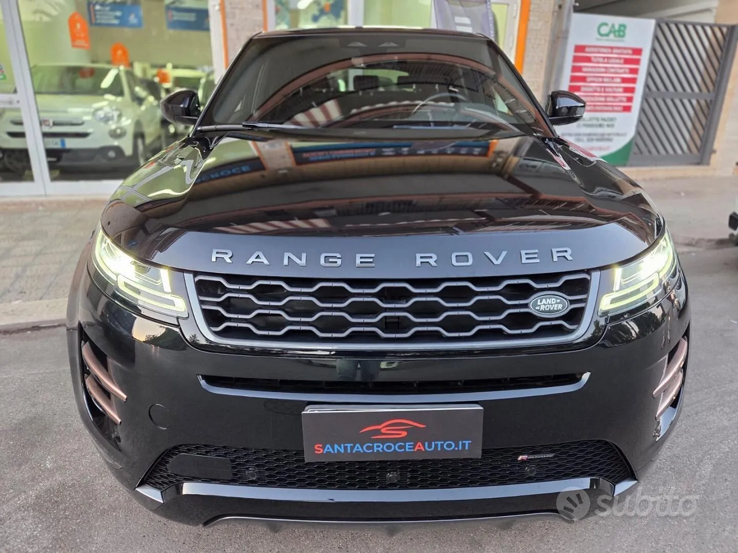 Land Rover Range Rover Evoque 2023 photo 2