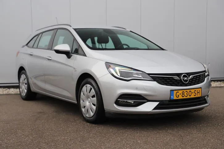 Opel Astra 2019 photo 3