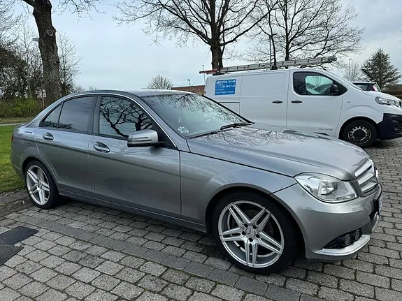 Mercedes-Benz C180 2014 photo 3