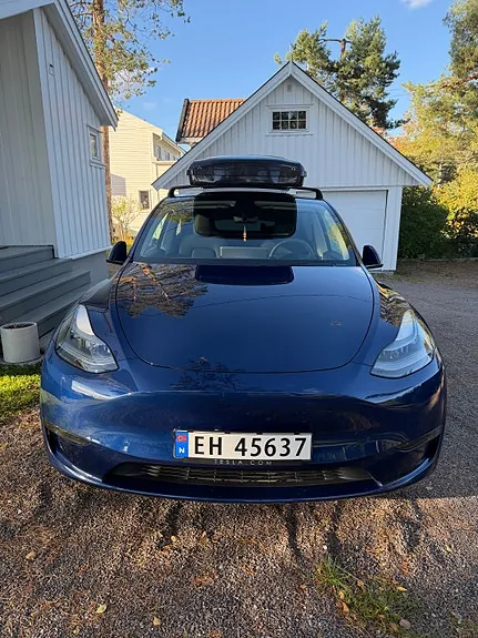Tesla Model Y 2024 photo 4