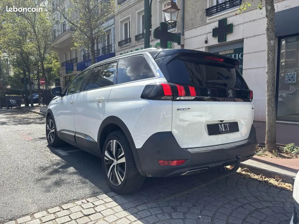 Peugeot 5008 2018 photo 3