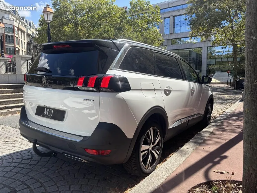 Peugeot 5008 2018 photo 5
