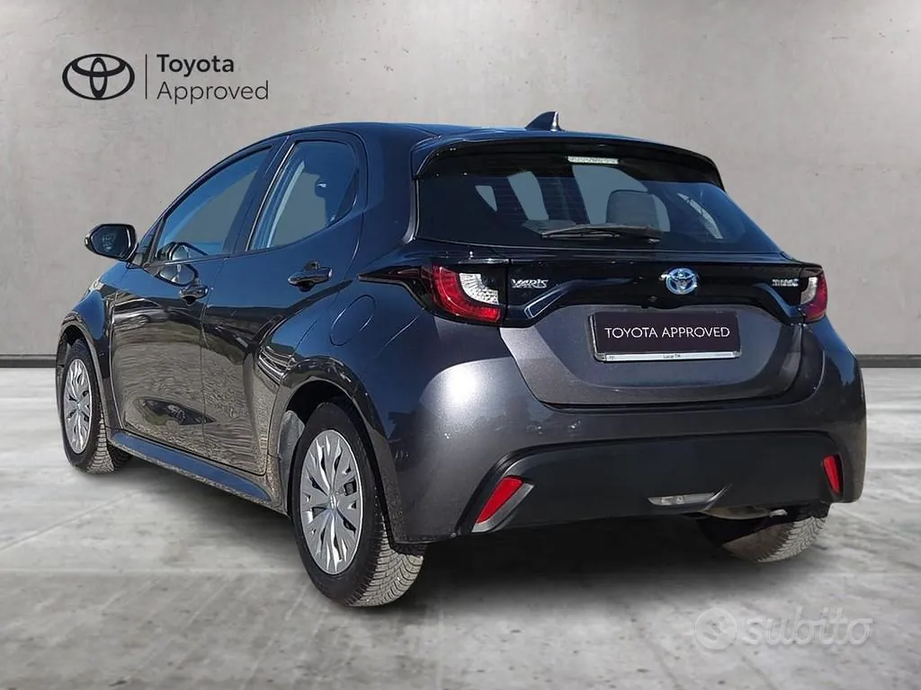 Toyota Yaris 2023 photo 5