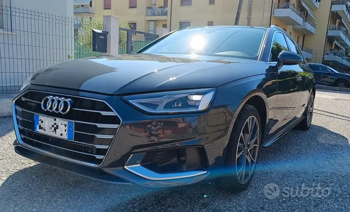 Audi A4 Avant 2022 photo 4