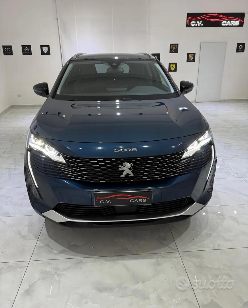 Peugeot 5008 2022 photo 3