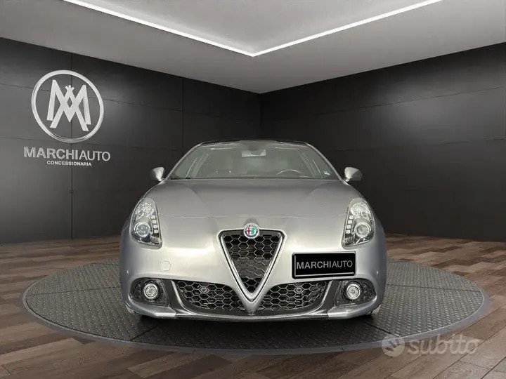 Alfa Romeo Giulietta 2016 photo 2