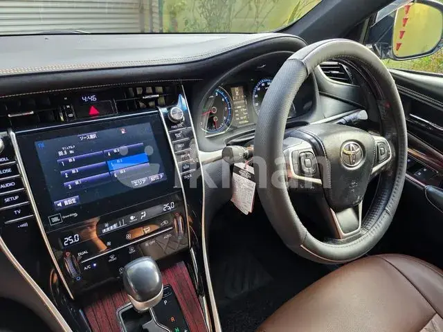Toyota Harrier 2014 photo 2