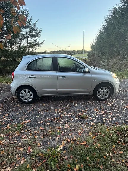 Nissan Micra 2011 photo 4