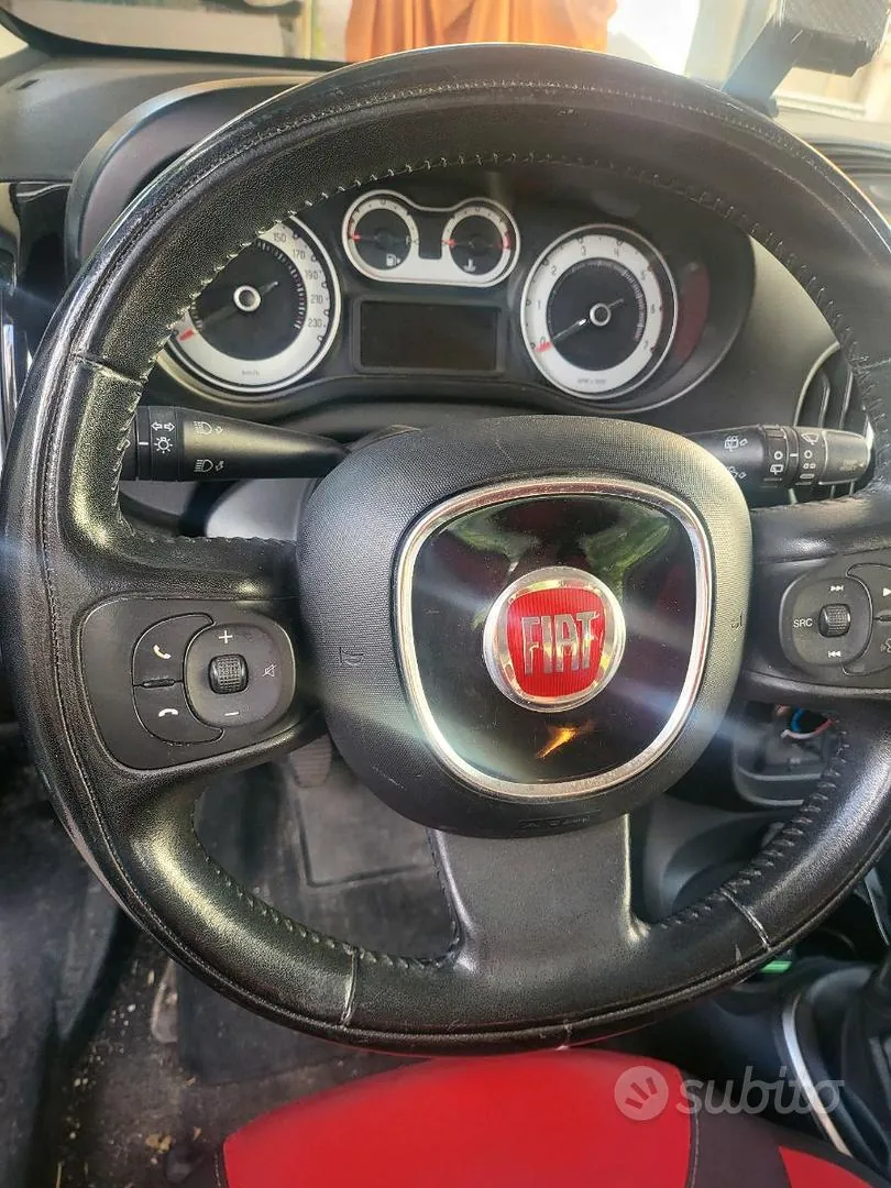 Fiat 500L 2015 photo 4