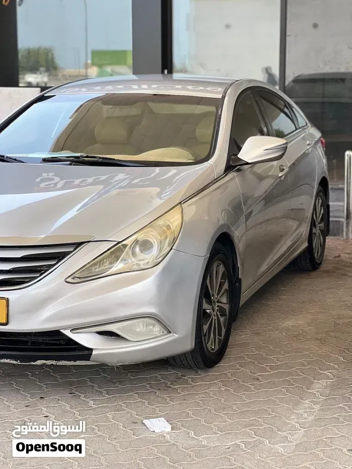 Hyundai Sonata 2013 photo 2