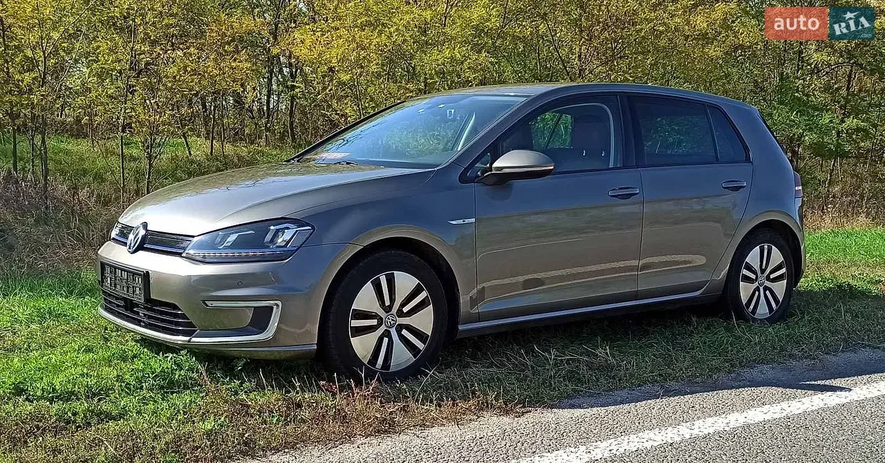 Volkswagen E-Golf 2015 photo 2