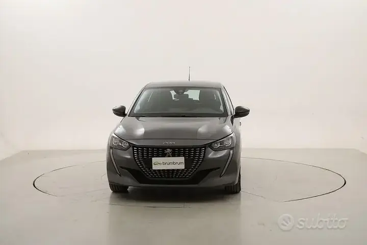Peugeot 208 2023 photo 2