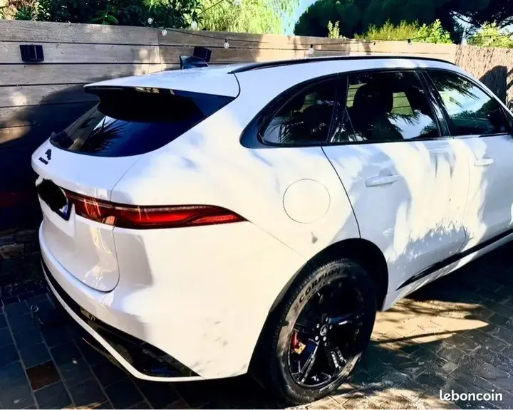 Jaguar F-Pace 2023 photo 2