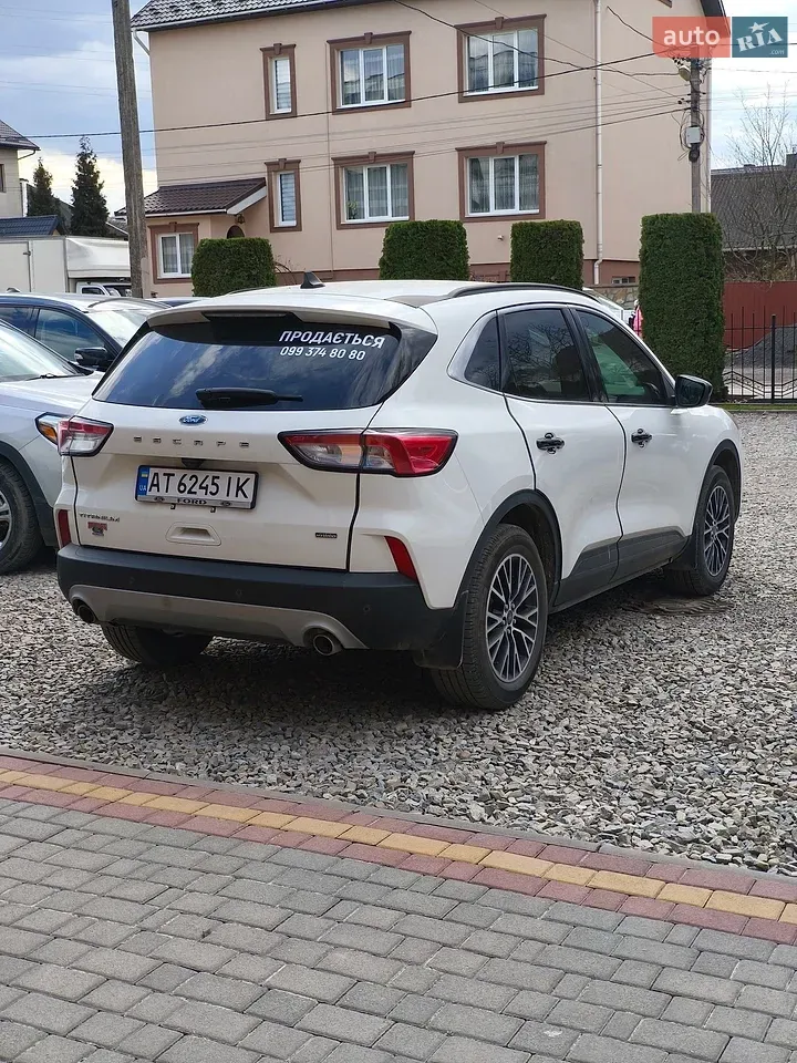 Ford Escape 2022 photo 2