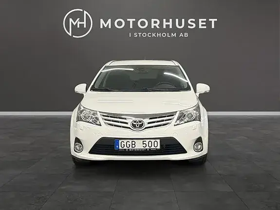 Toyota Avensis 2012 photo 2