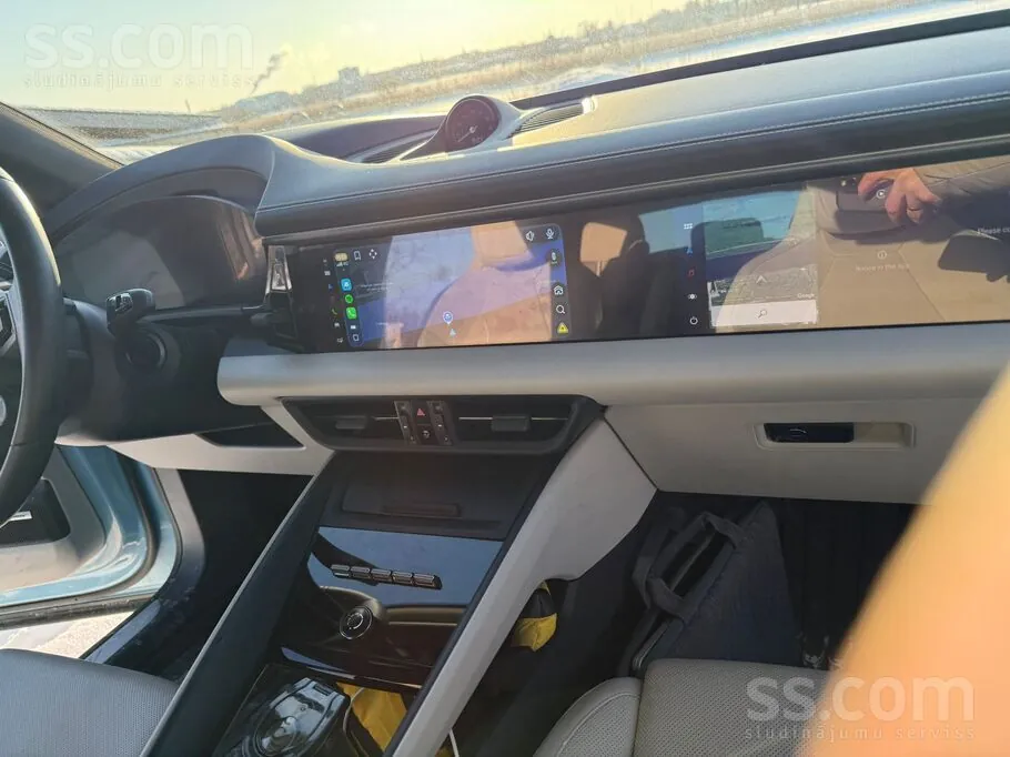 Porsche Macan 2025 photo 5